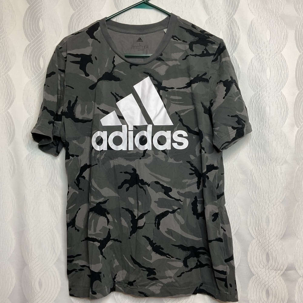 Adidas large tshirts set of 2